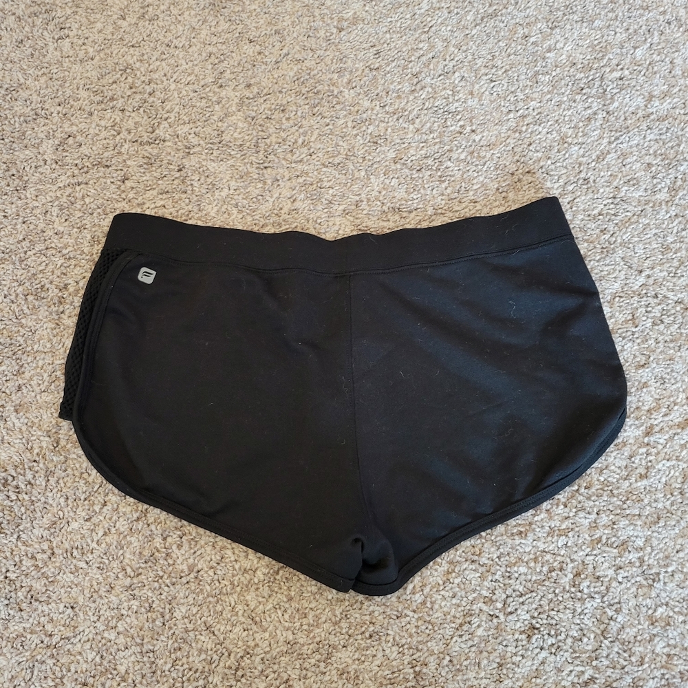 Fabletics shorts - Picture 3 of 4